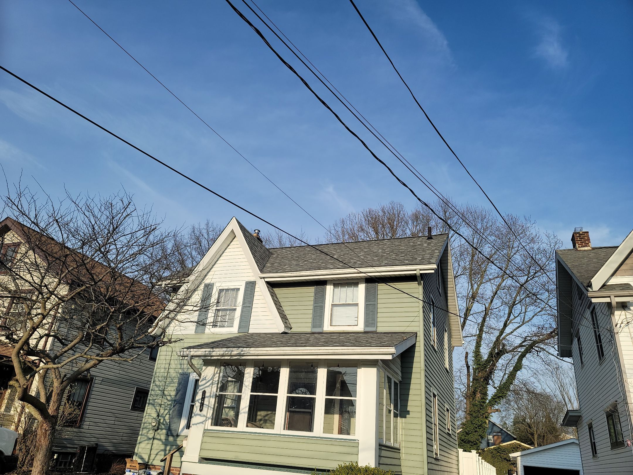 ATLAS PINNACLE COLOR: COASTAL GRANITE DRIP EDGE: WHITE by Eagle Eye Roofing