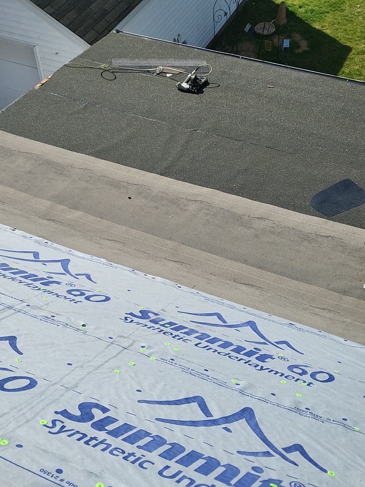 ATLAS PINNACLE COLOR: BLACK SHADOW, DRIP EDGE: BLACK by Eagle Eye Roofing