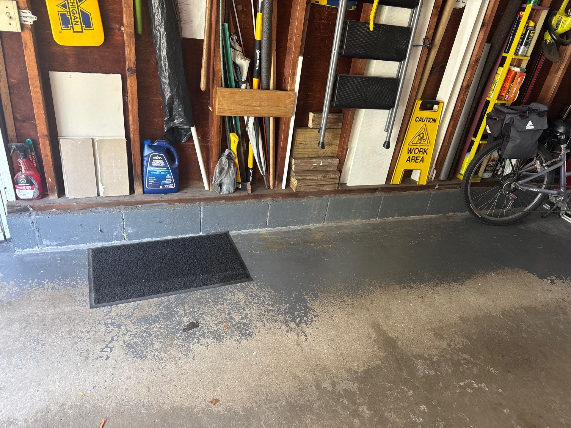 Basalt Epoxy Flake Floor Coating for Muskegon Residential Garage by Gordon Painting