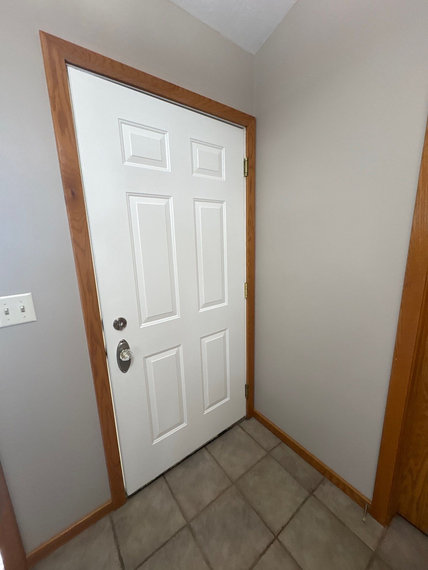 Interior Door Painting and Entryway Updates in Sioux Falls by Select Painting, Coatings & Garage Cabinets