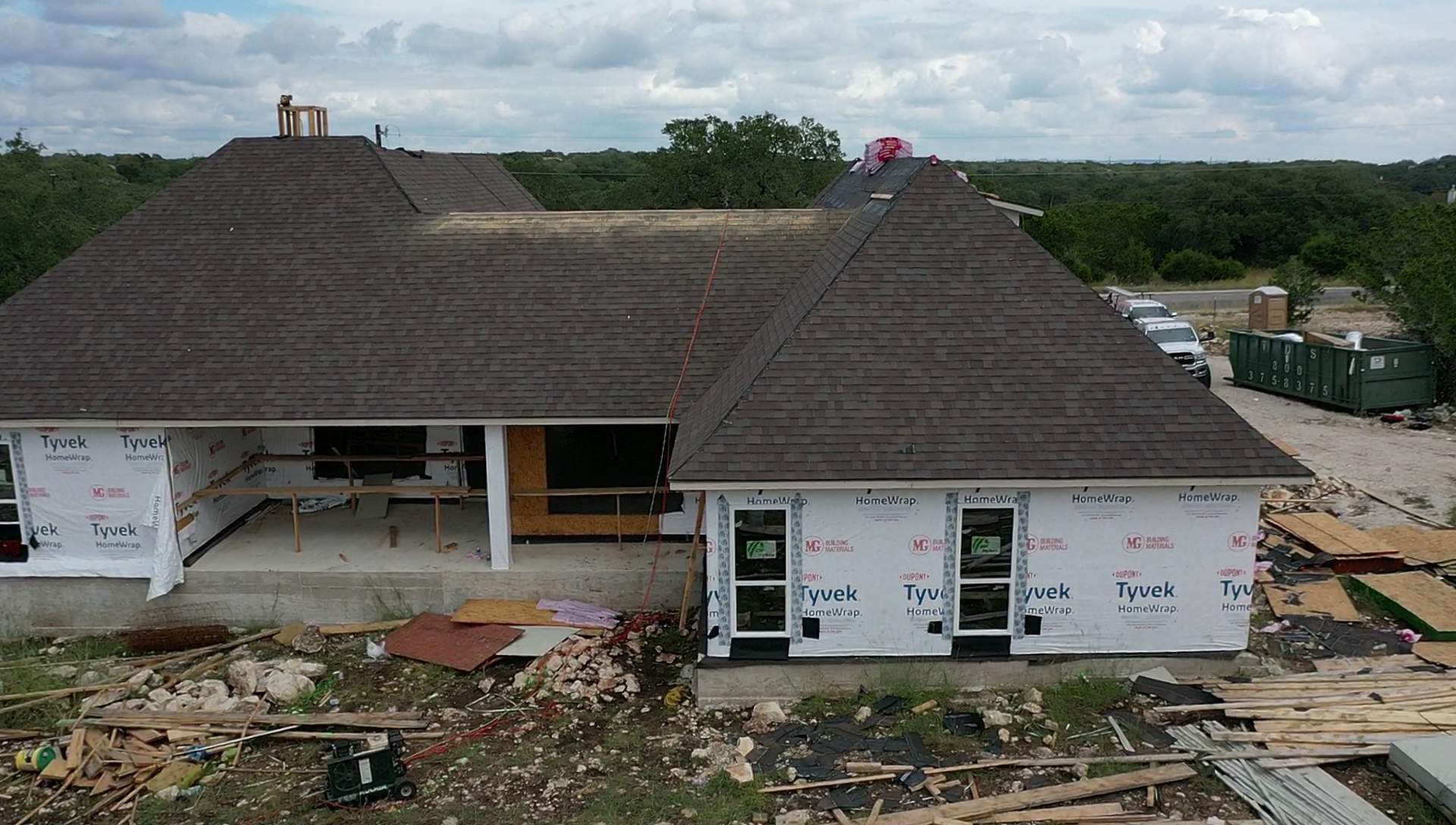 New Home Construction using Owens Corning 30 year Architectural Shingles by Premier Roofing and Contracting