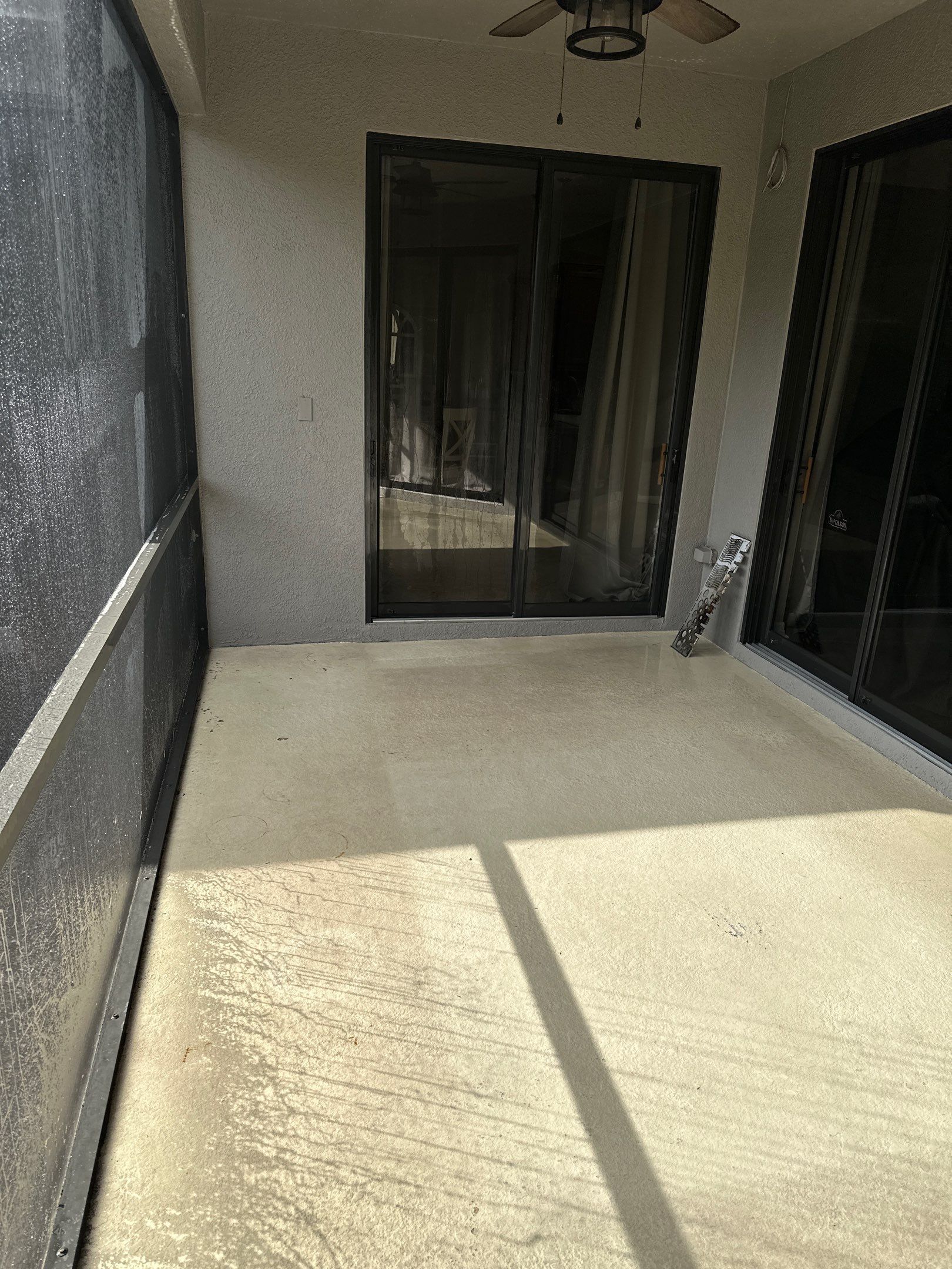 House Wash, Lanai Cleaning, and Driveway Cleaning by Sunshine AquaWash