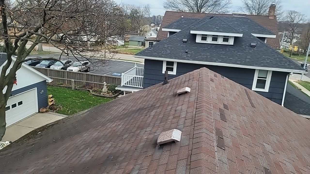 ATLAS PINNACLE COLOR: PRISTINE HEATHER by Eagle Eye Roofing