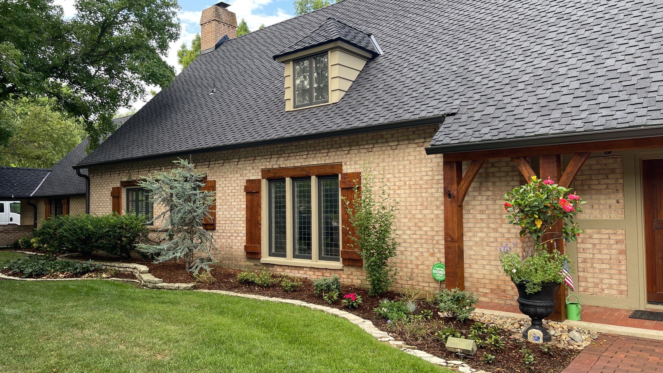 Residential Roofing Installation using CertainTeed Presidential Impact Resistant by Eaton Roofing