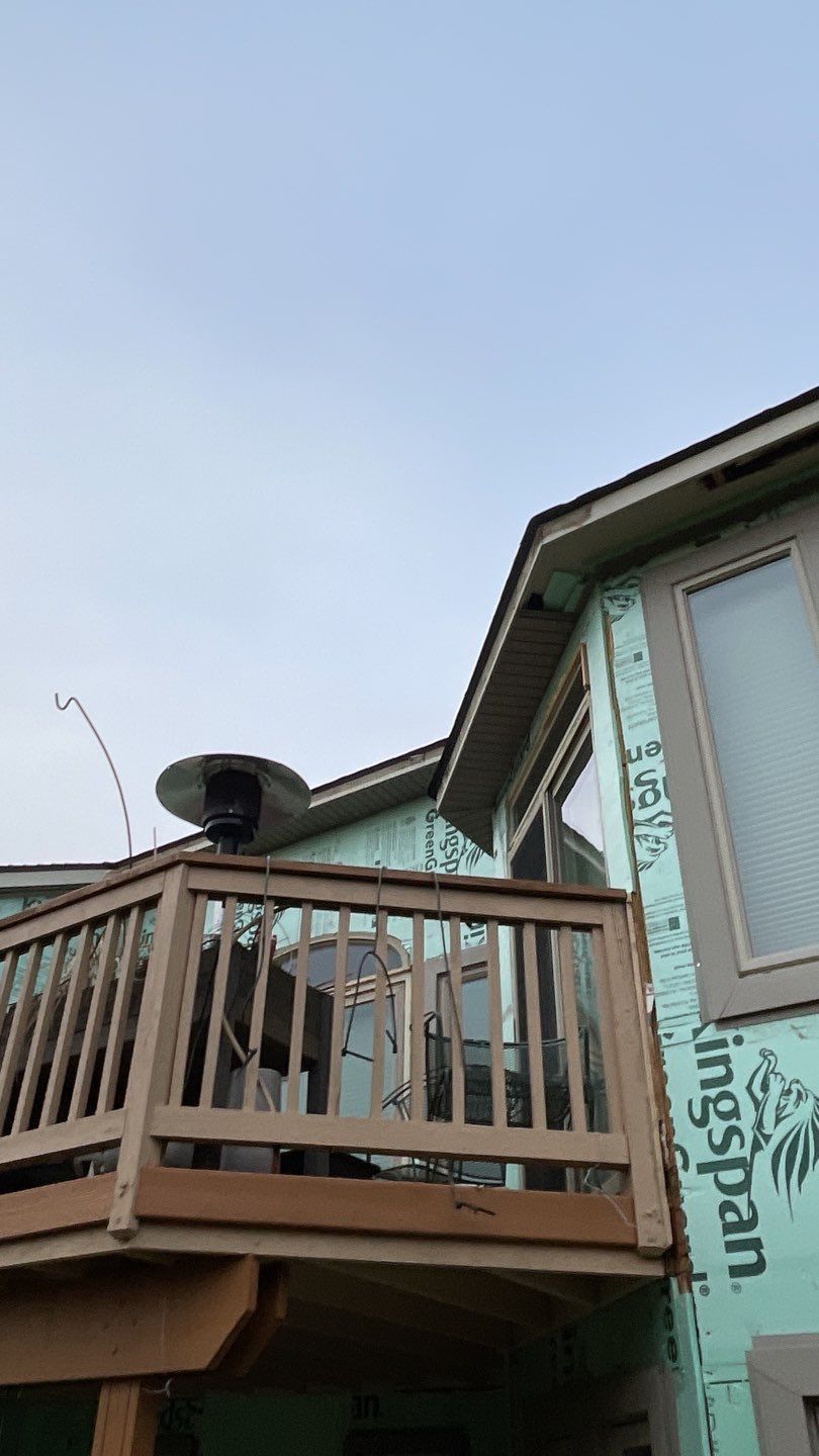 Siding Replacement using CertainTeed Restoration Classic D5 by 180 Contractors