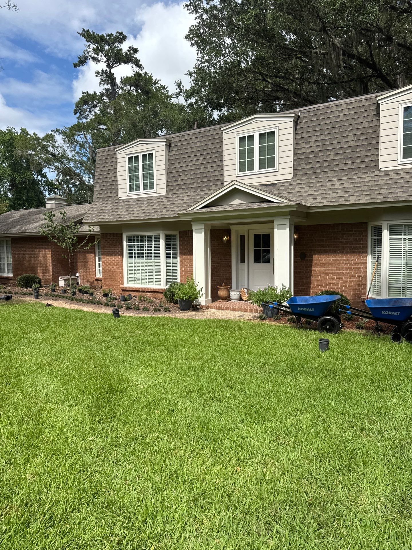 Deerwood Resident | Sod & Bed Design/Plant Installation by ProGreen Services
