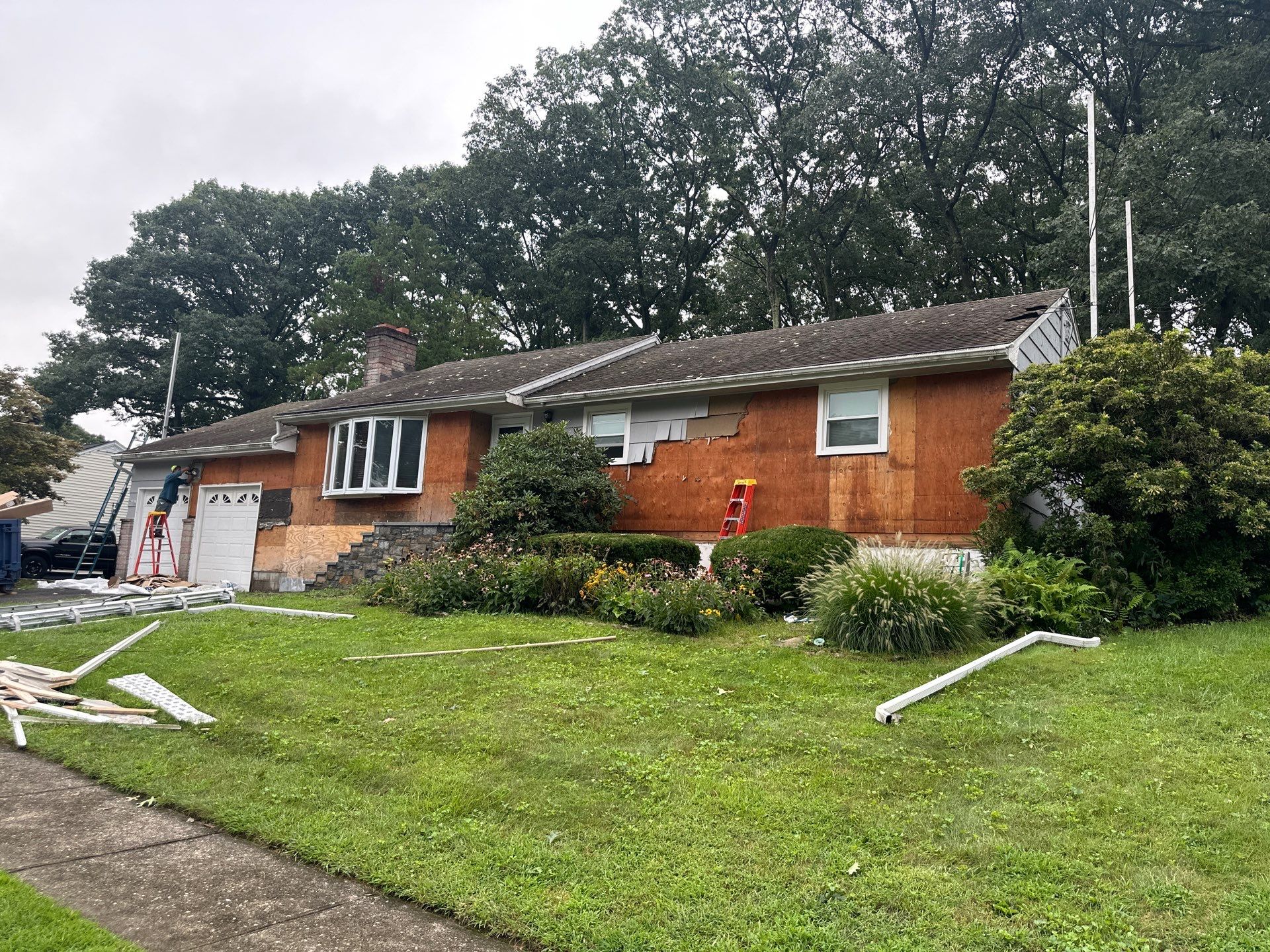 Siding Installation using CertainTeed Monogram Vinyl Siding - D4 - Granite Gray by A Plus Exterior