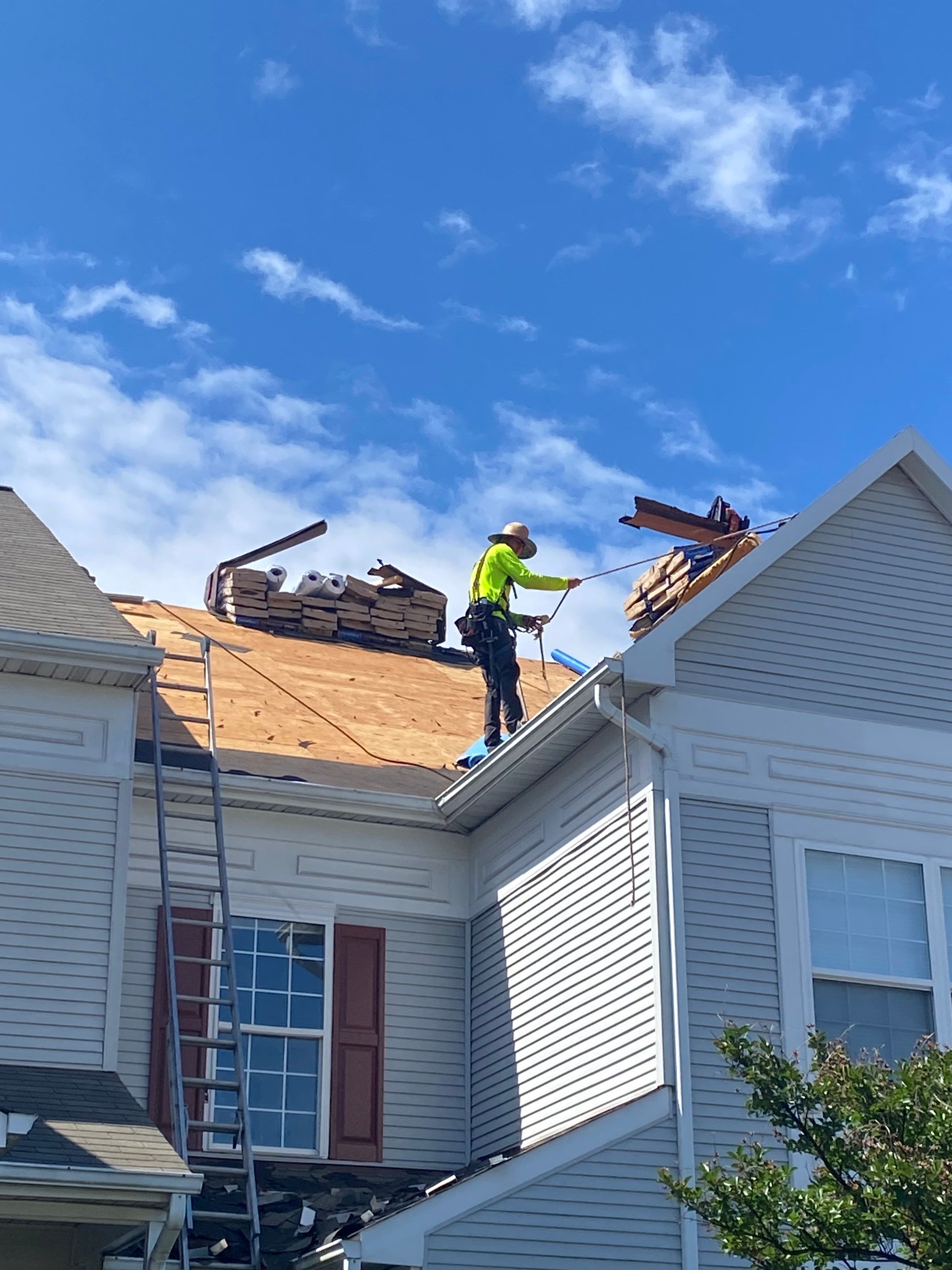 Fairfax: Roof Replacement with CertainTeed Landmark Pro Designer Shingles in Max Def Weathered Wood by RM Banning, Inc.