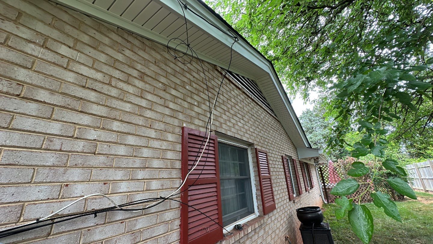 Manassas: CertainTeed Landmark Pro Designer Shingles in Max Def Moire Black by RM Banning, Inc.