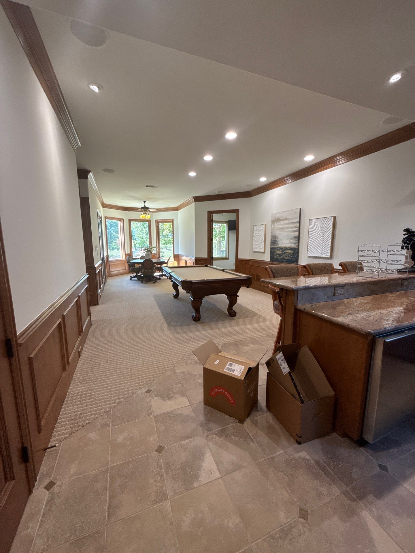 Luxury Remodel in Castle Hills by HOMES BY JAR