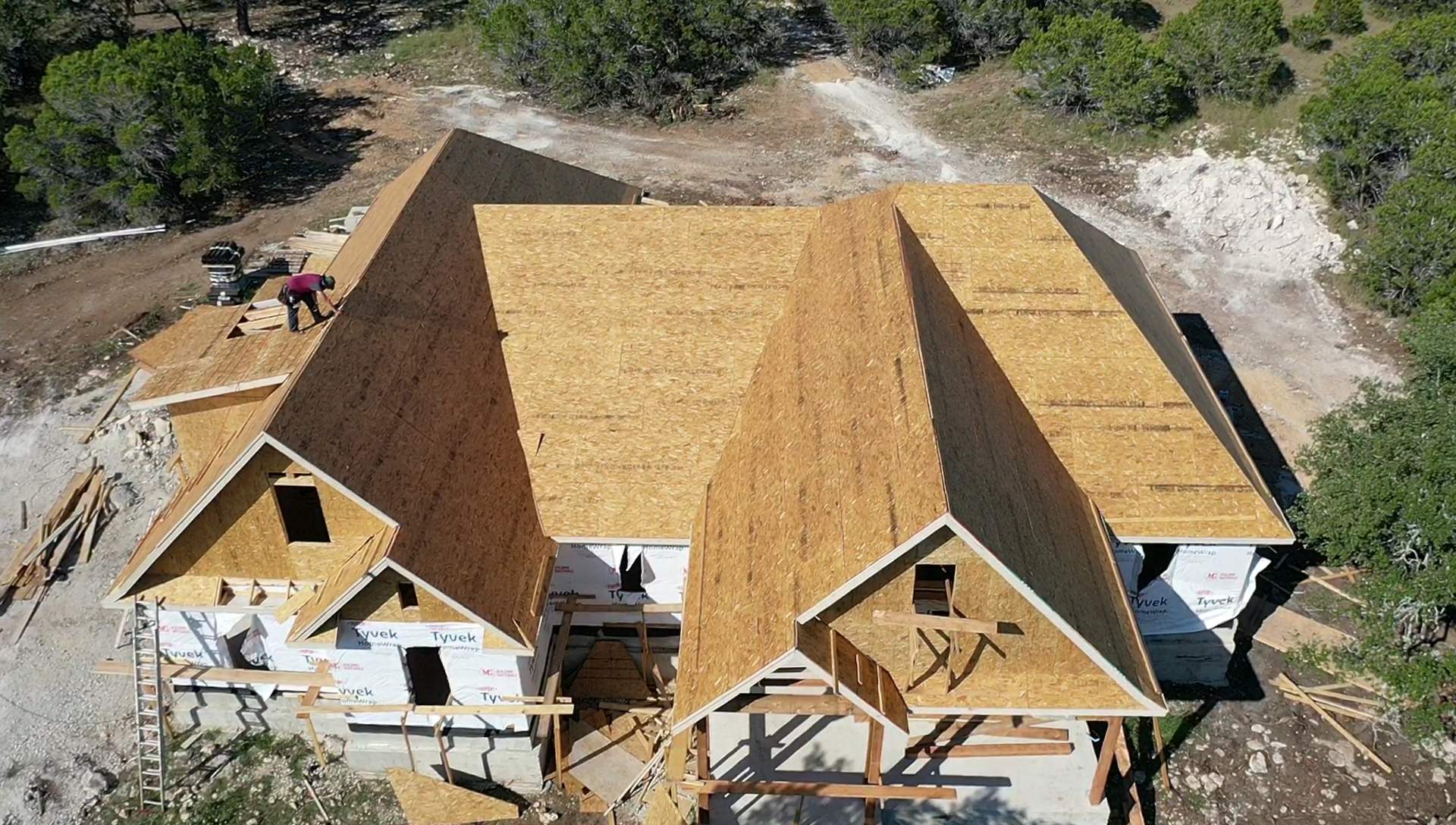 New Home Construction using Owens Corning 30 year Architectural Shingles by Premier Roofing and Contracting