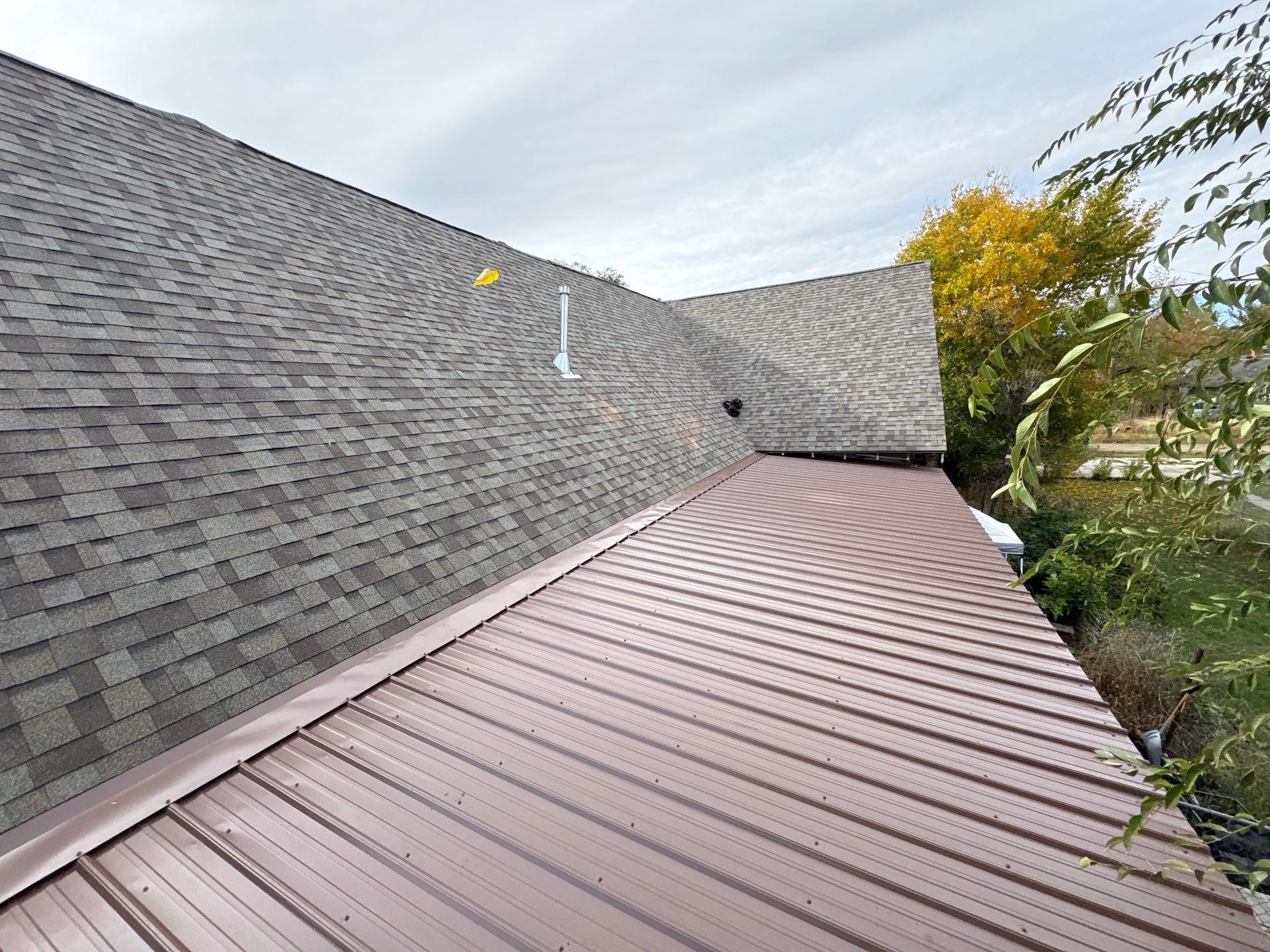 Owens Corning Architectural Shingle Roof Replacement in Havre, MT by KQC Roofing