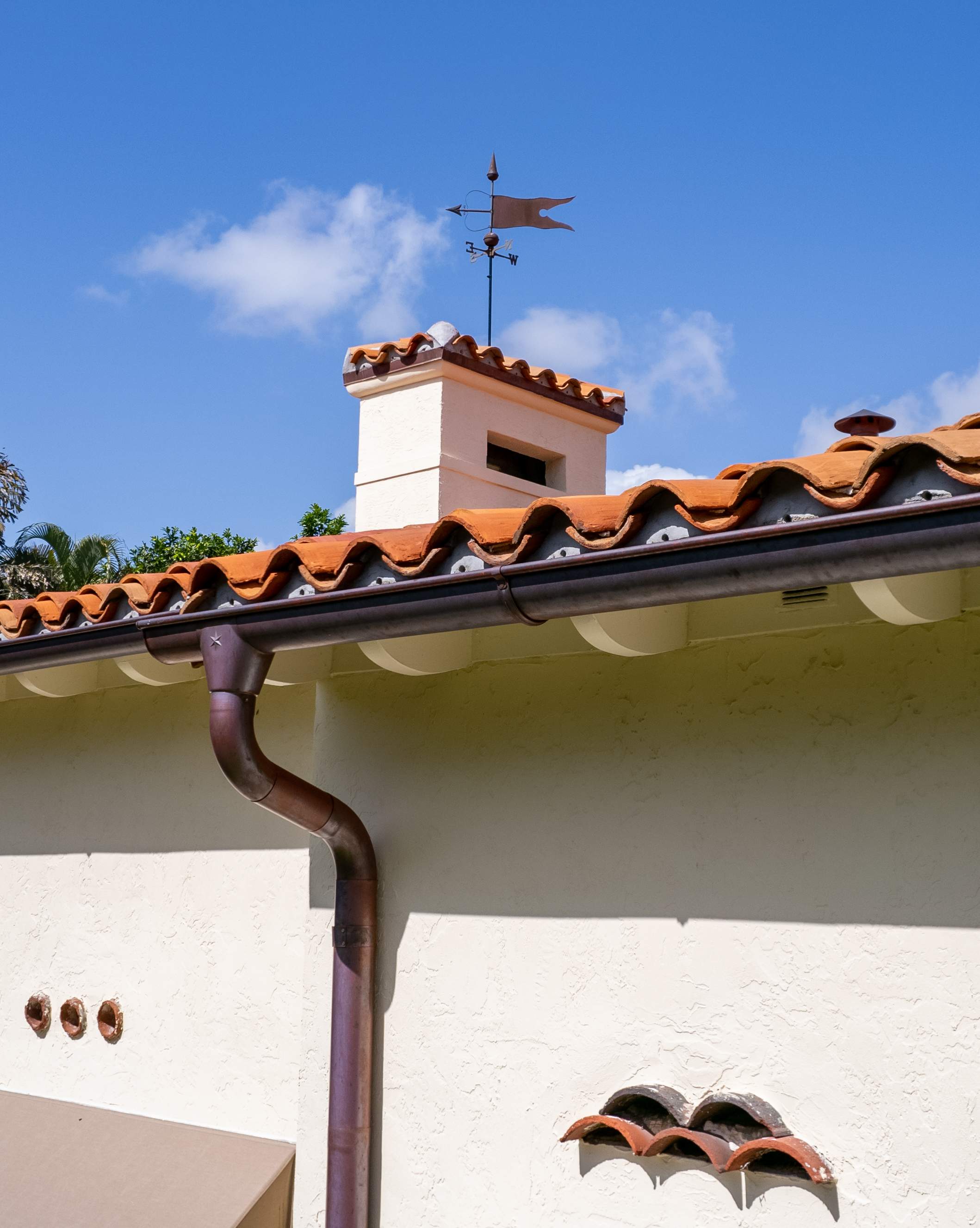 Granada Handmade Barrel Tile - Flashed Blend by Istueta Roofing