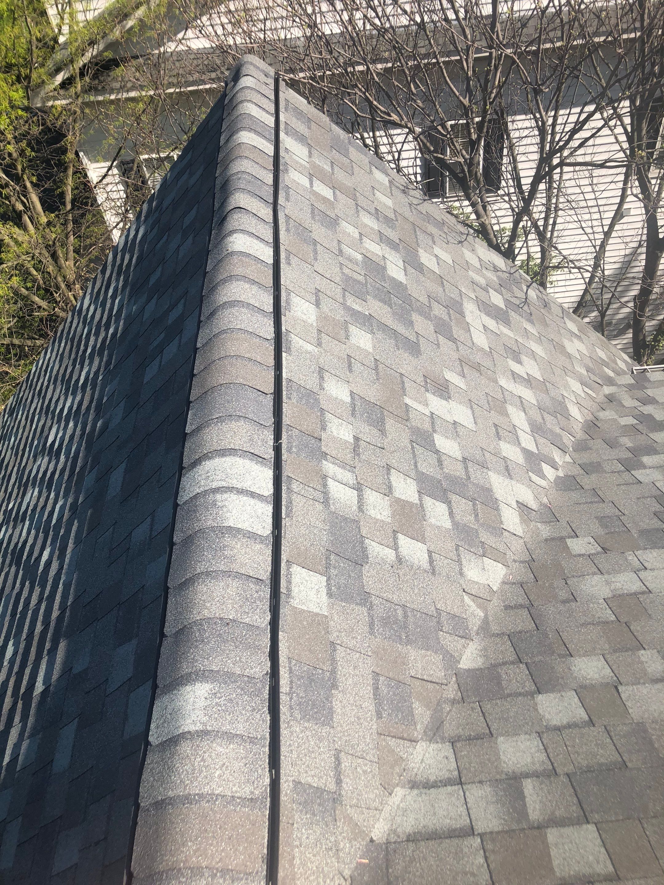 Alexandria: CertainTeed Landmark Pro Designer Shingles in Max Def Georgetown Gray by RM Banning, Inc.