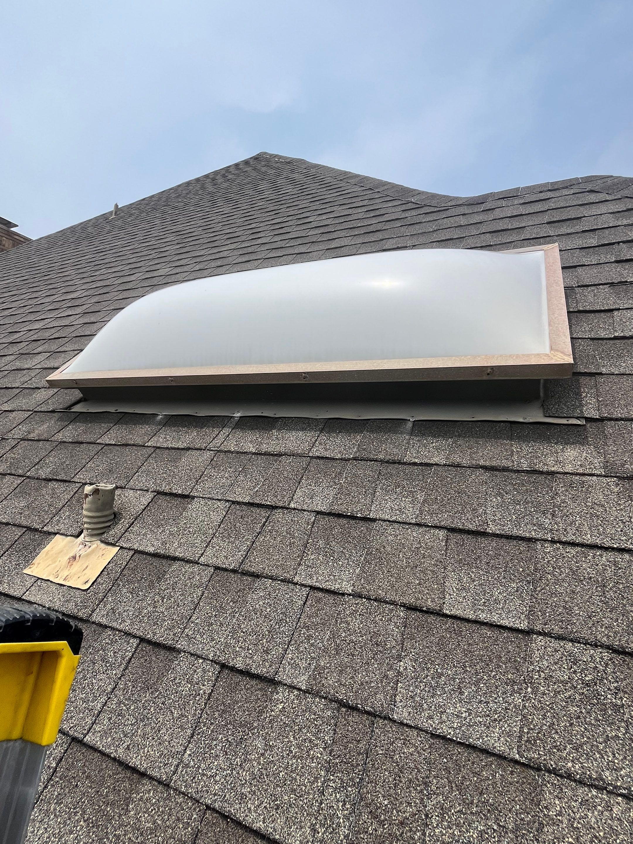 Residential Roofing Installation using Owens Corning Duration Tru Defintion Peppercorn by Galvan Roofing and Construction