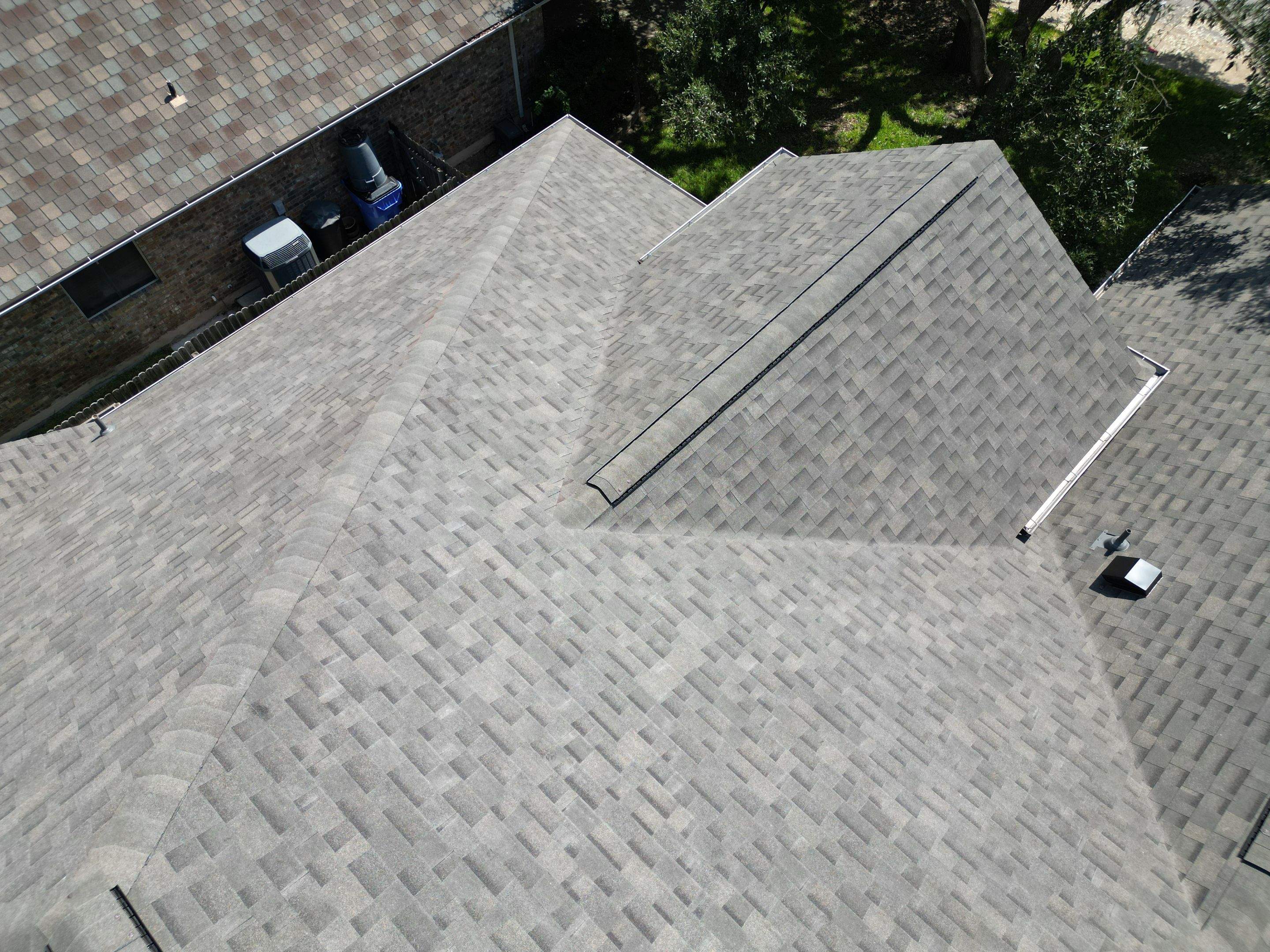 Weathered Wood - Malarkey Highlander by RoofsOnly.com