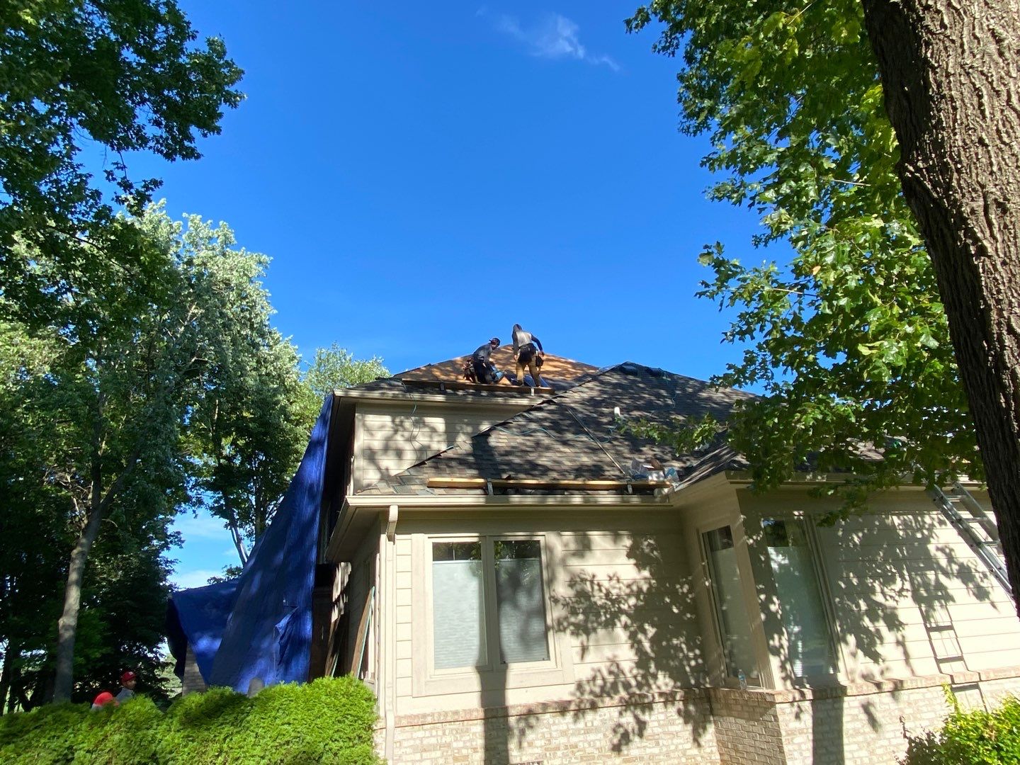 Roof Replacement using CertainTeed Landmark by 180 Contractors