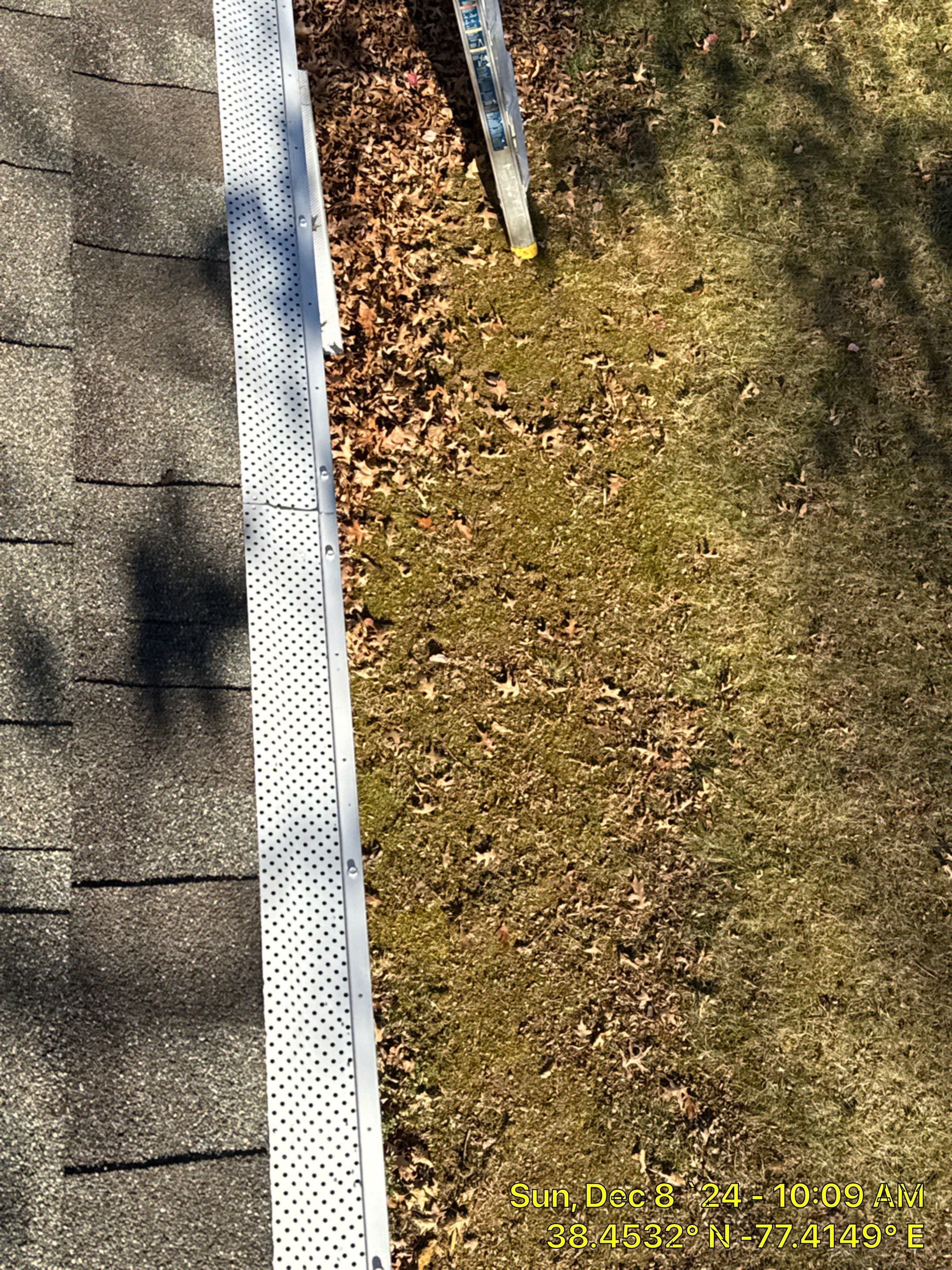 gutters guards using bulldog by La Bendicion Contruction Llc