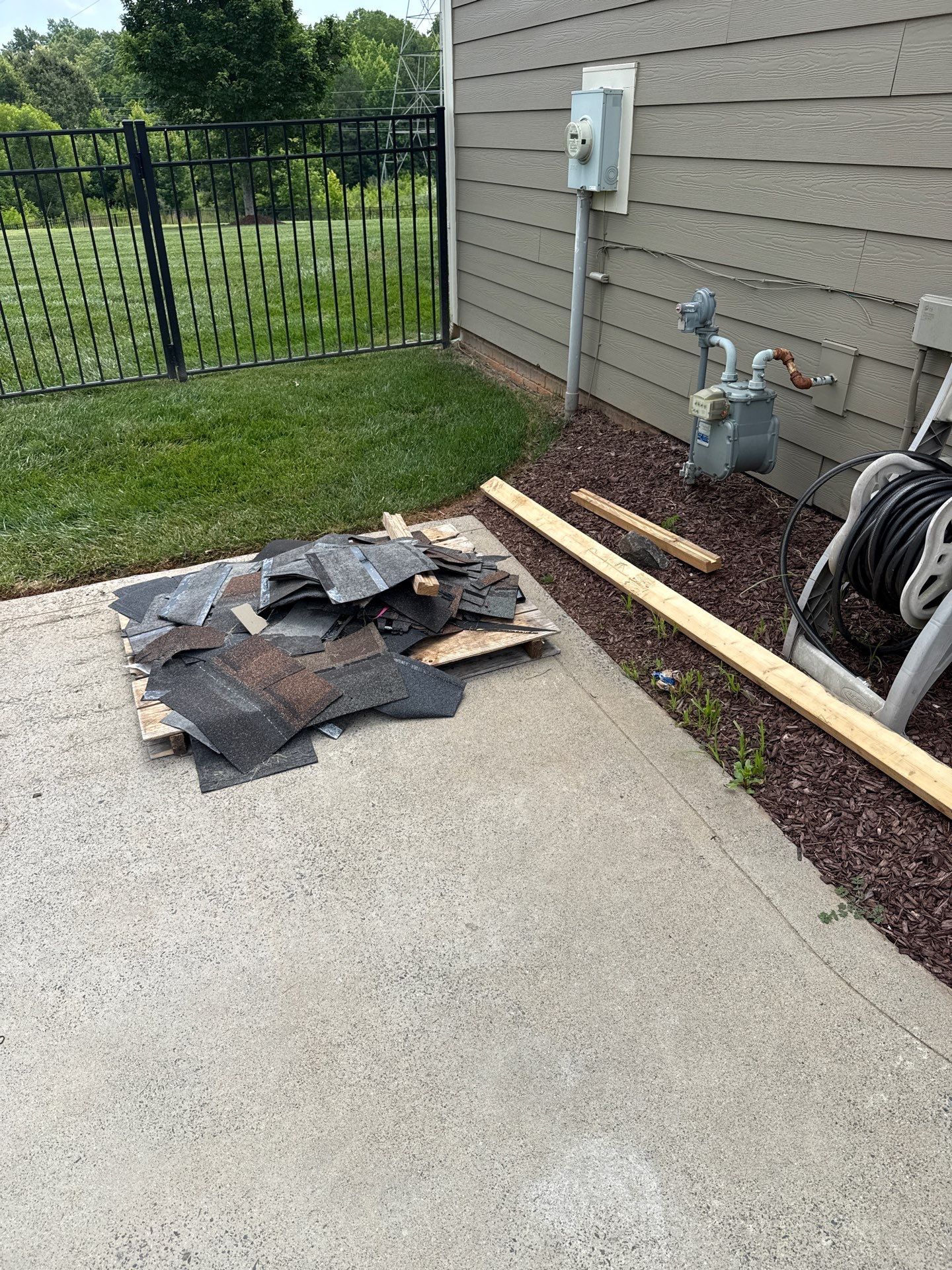 KB Home Improvement by Badger Hauling