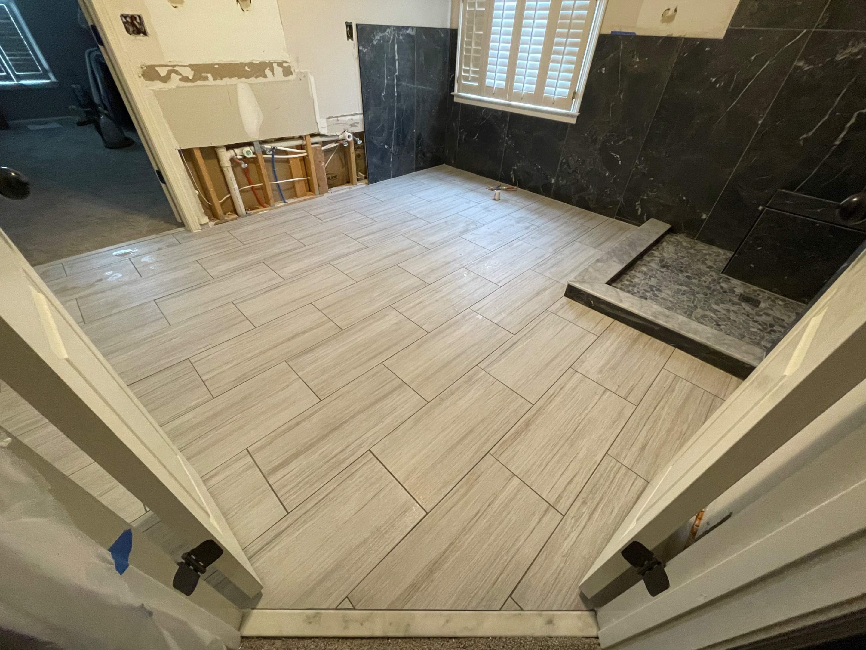 Master bathroom renovation by Prudencio