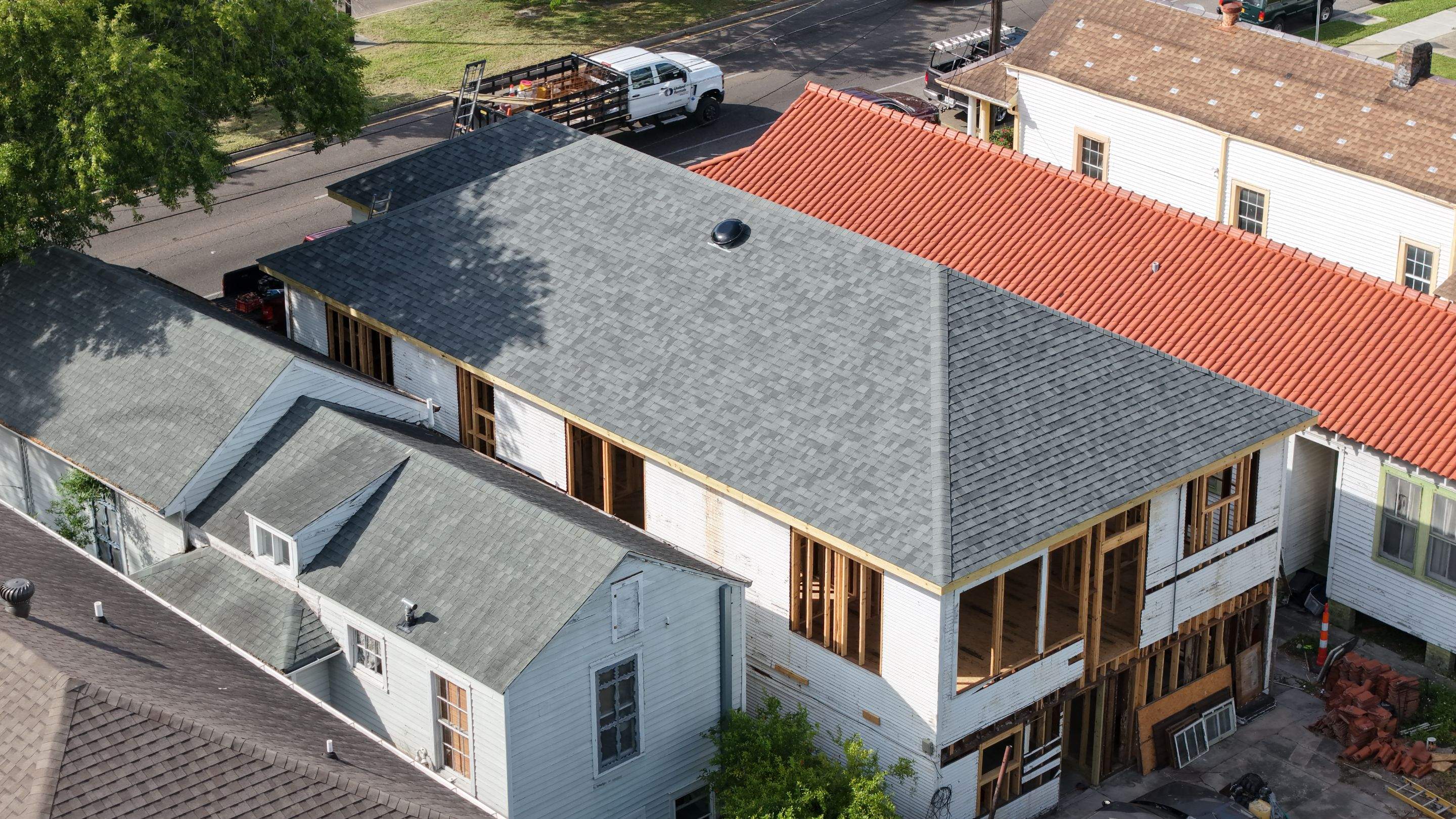 Roof Replacement in New Orleans by HDS Contractors
