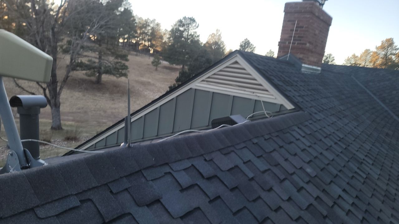 Parker McKean House  by Jireh 7 Roofing 