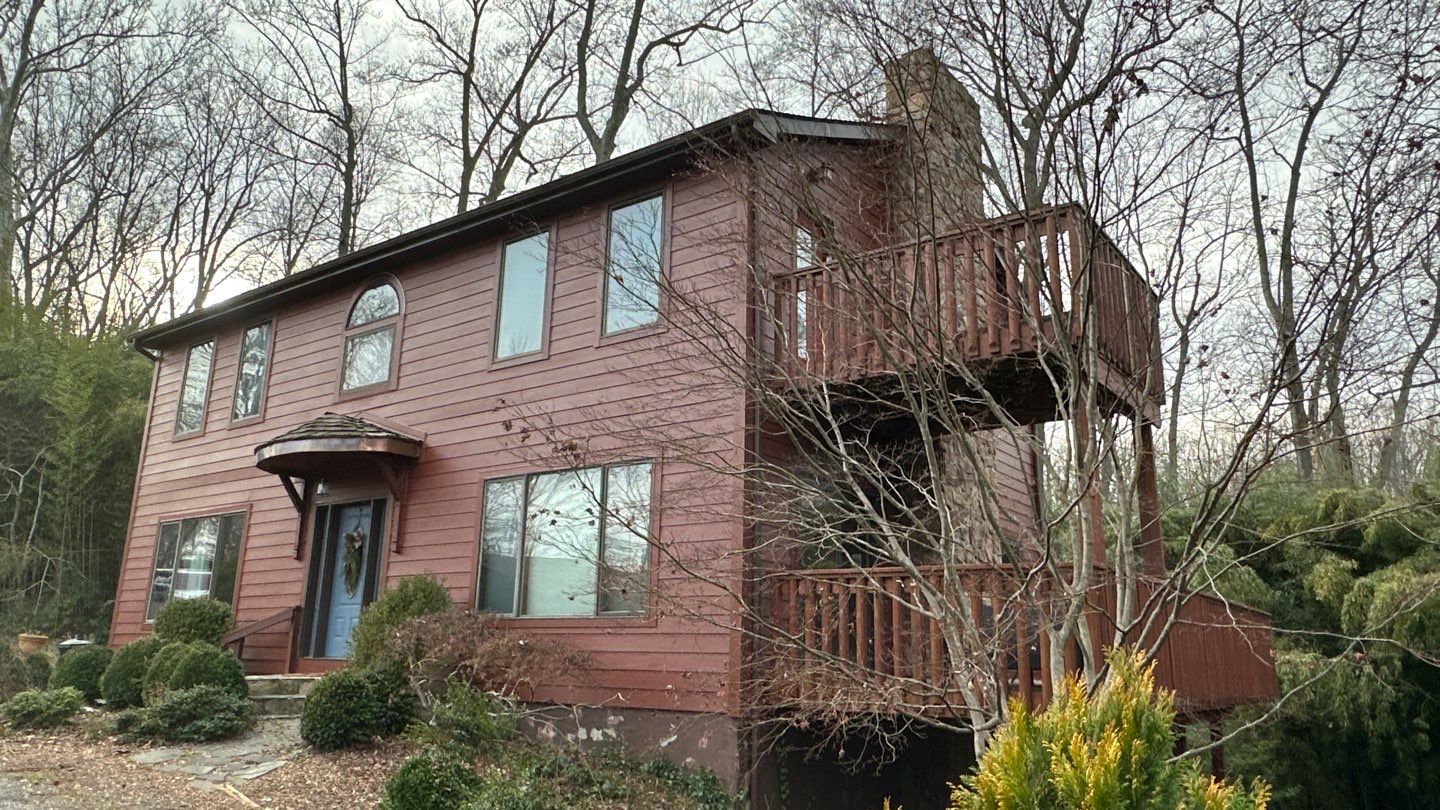 Siding Installation using JH Plank Select Cedermill Eased Edge by ExteriorPros