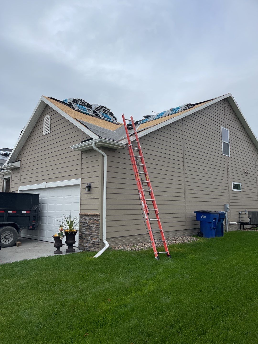 Residential Roofing Installation using IKO Dynasty Driftshake by Lightning Exteriors