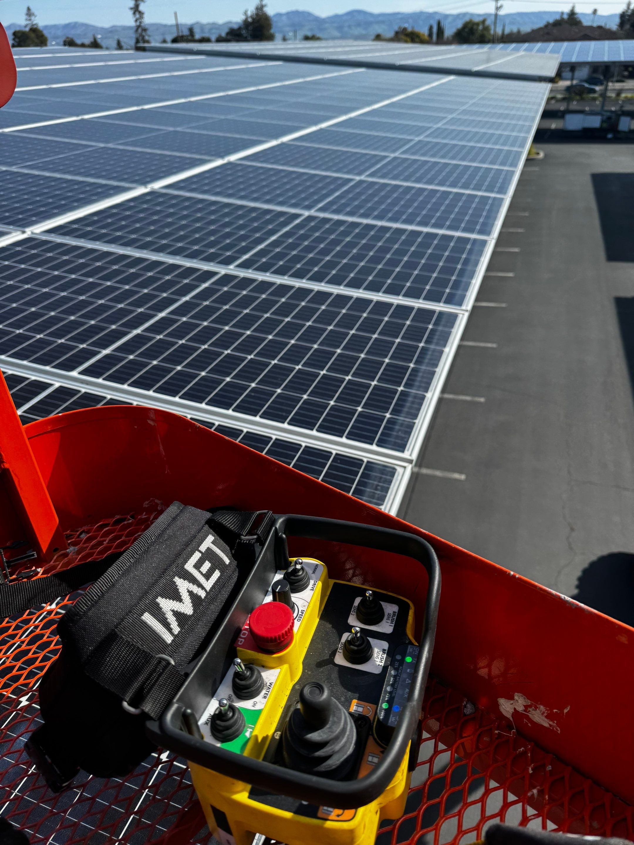 Commercial Solar Panel Cleaning using Deionized Water by All One Solar Shine