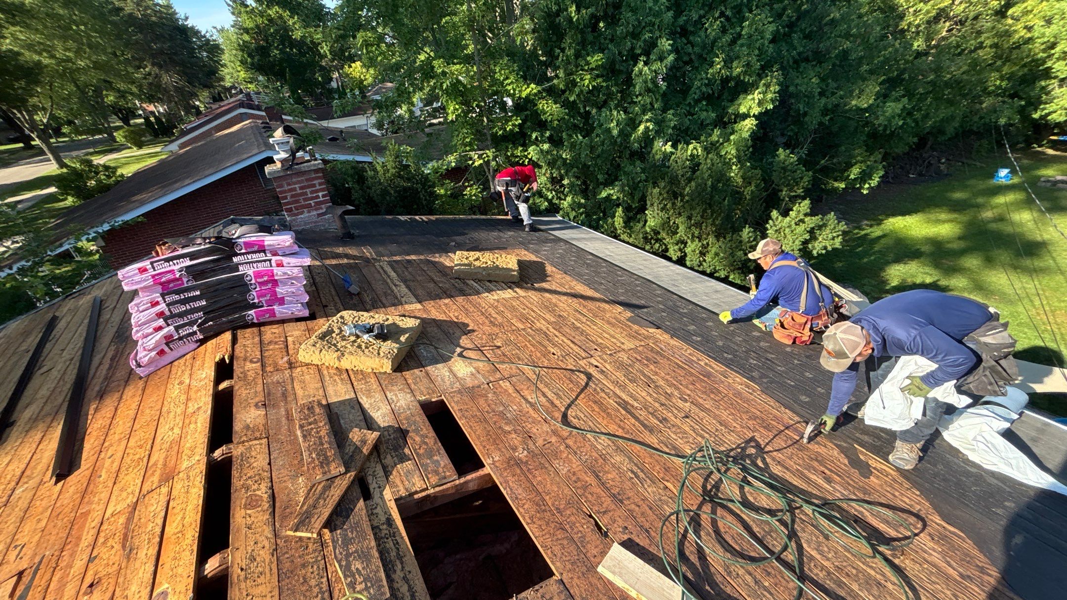 Roof Replacement using Owens Corning Onyx Black by 180 Contractors