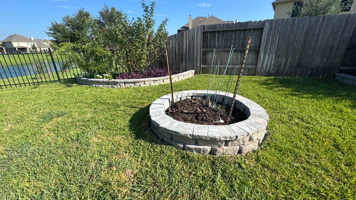 🌿 Mr. Ken’s Front Yard Flower Bed Enhancement by Texas Urban Elements