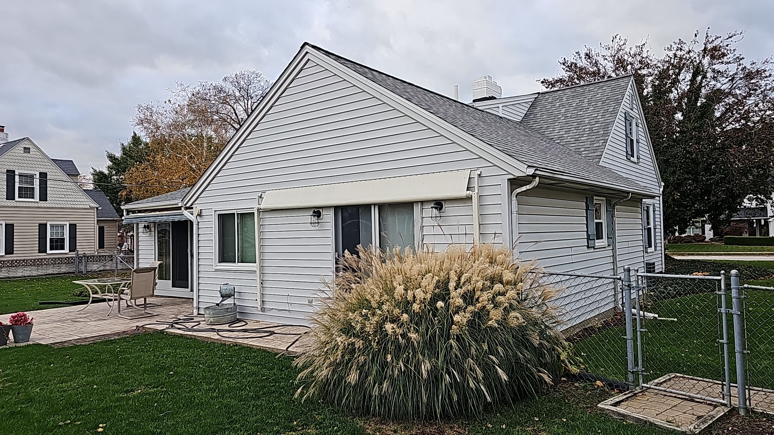CertainTeed Restoration, Color, Midnight by Eagle Eye Roofing