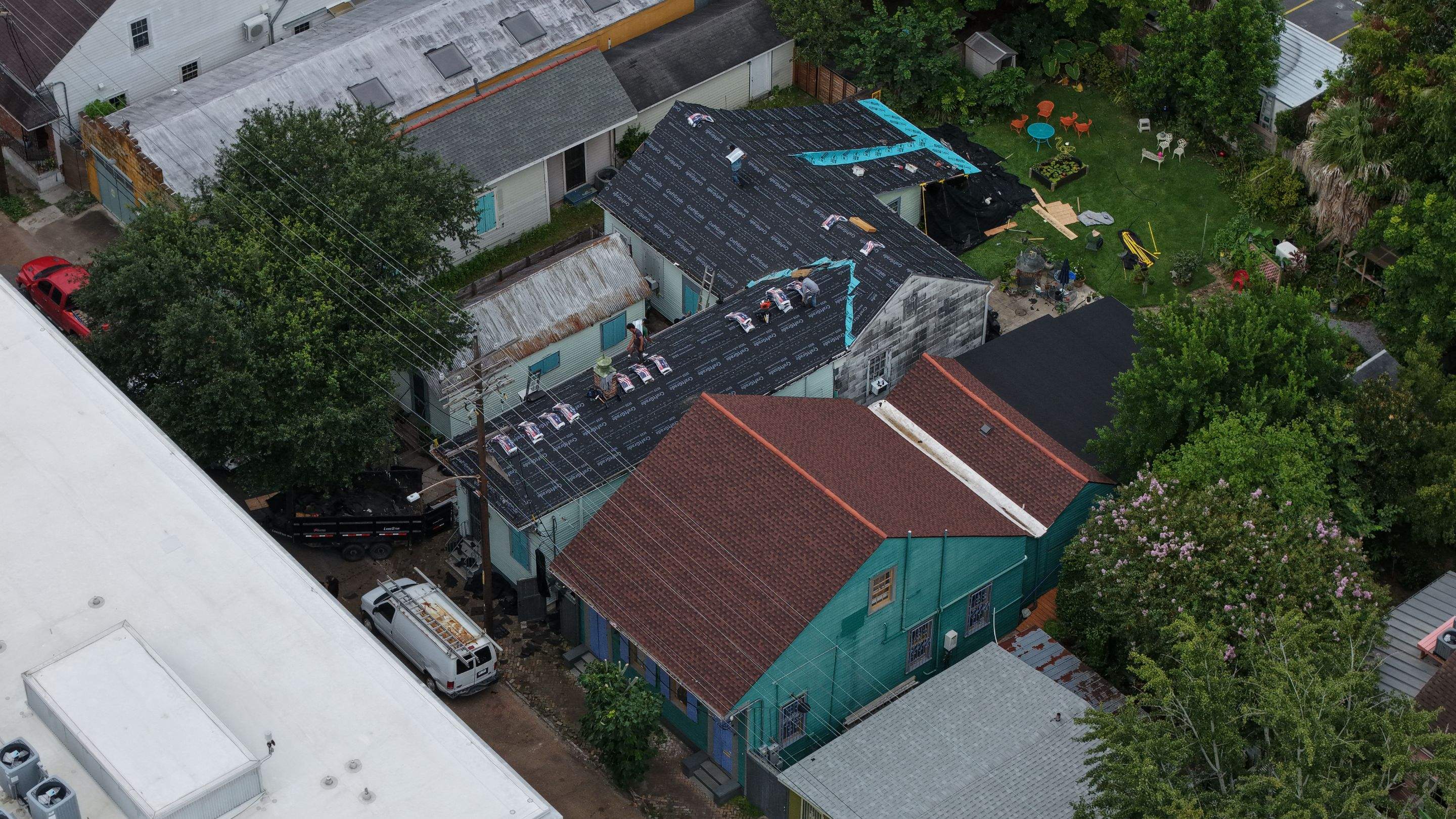 Roof Replacement in New Orleans by HDS Contractors