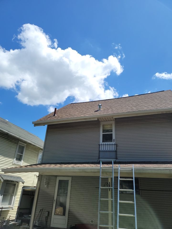 ATLAS PINNACLE COLOR: MORNING HARVEST DRIP EDGE: WHITE by Eagle Eye Roofing