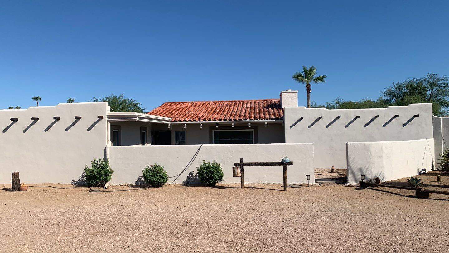 Ranch / Parapet Style; Single Family Home by Crash of Rhinos Painting & Garage Floors