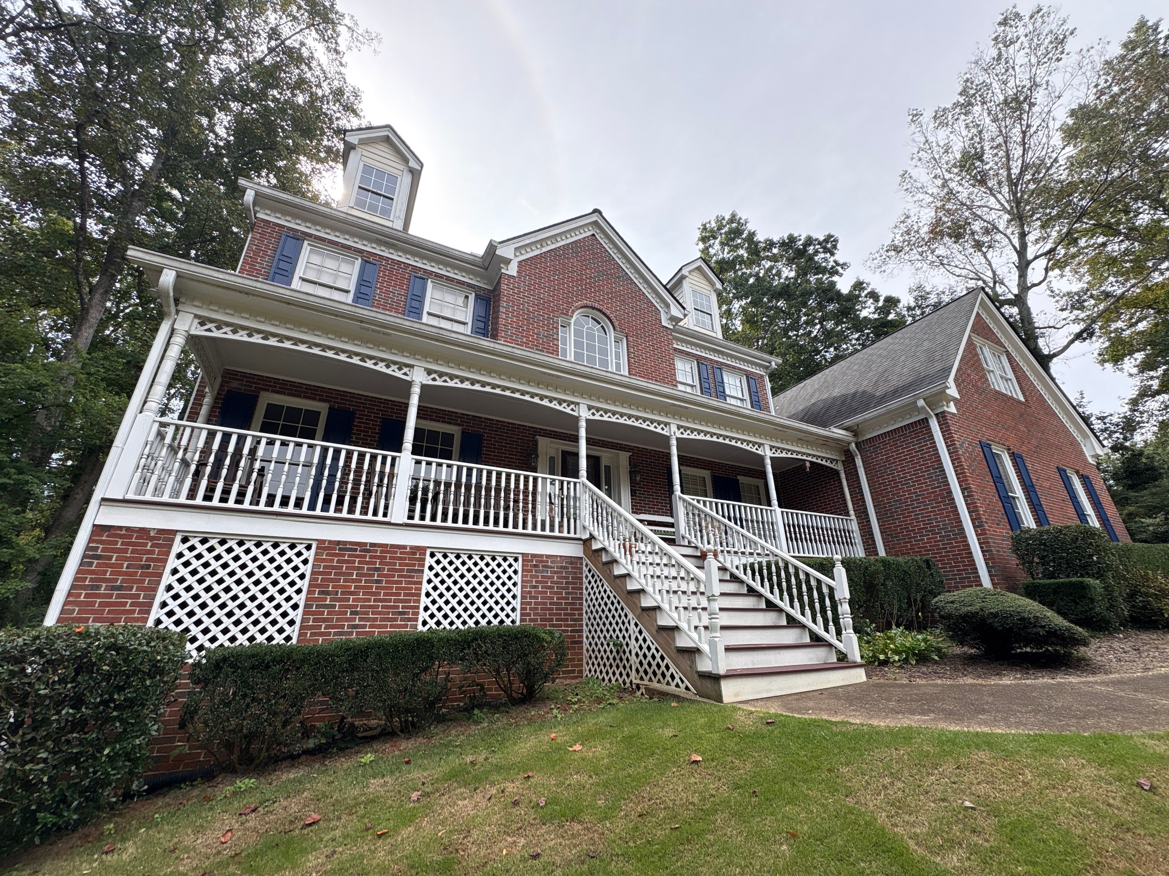 53 Window Replacements with Master 2800 Series Vinyl Replacement Windows and James Hardie Siding Installation by Nelson Exteriors 