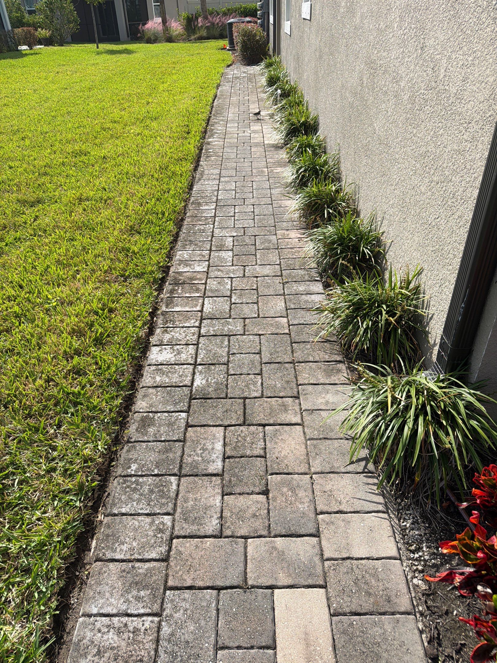 Driveway and Walkway Paver Sealing in La Paloma Sun City Center by Supreme Paver Experts