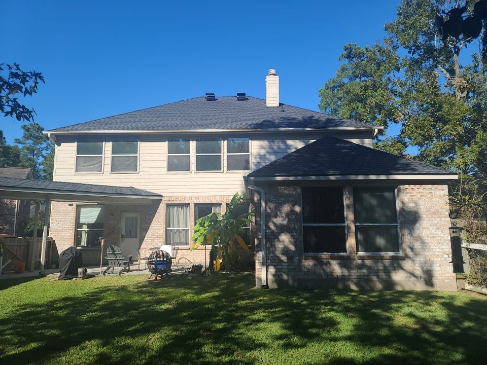 SureStart PLUS 4-STAR Warranty Fully covers materials, labor, tear-off and disposal expenses in years 1-50. by Roof Concepts Construction