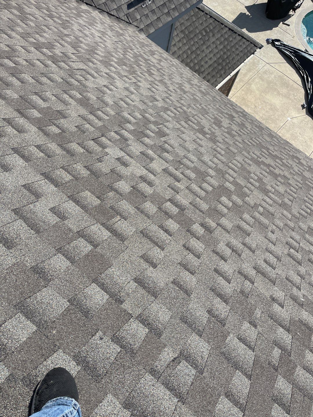 GAF HDZ - Weathered Wood by Elite Roofing LLC