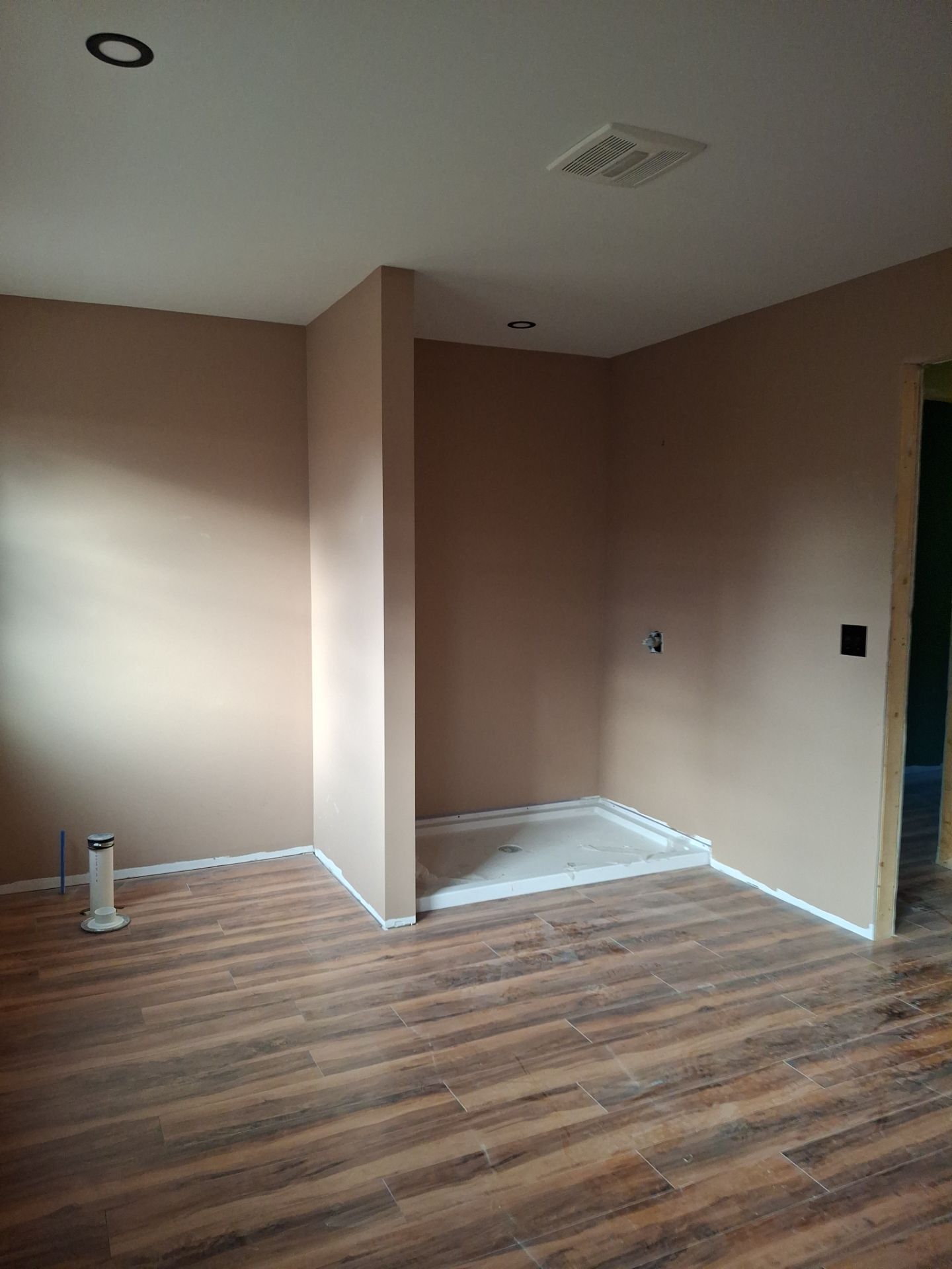 New construction Drywall  by Big Pine Panting Inc