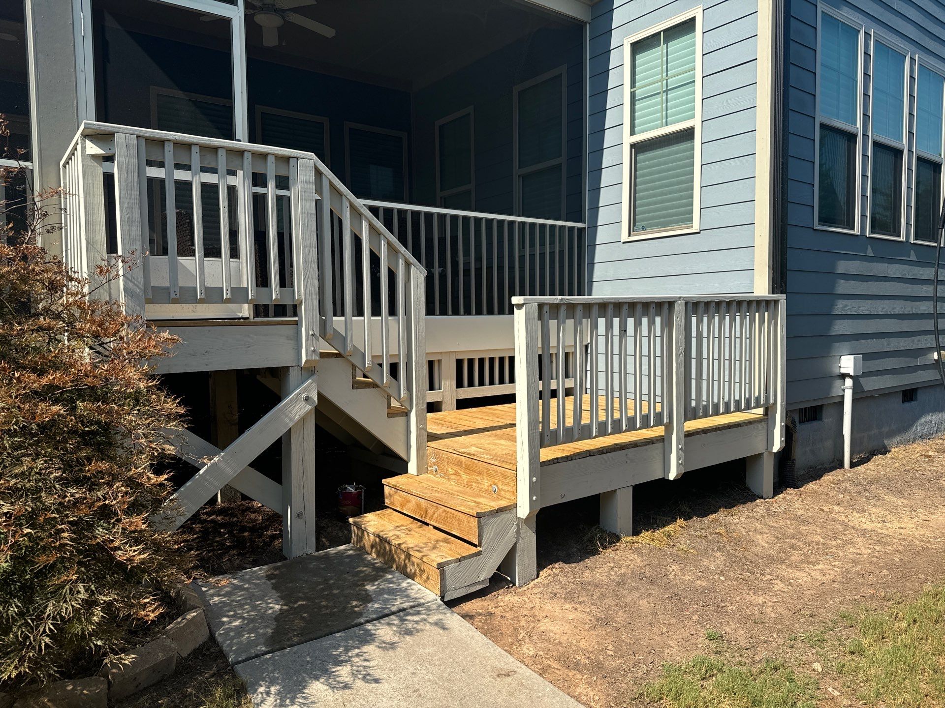 Weathered Deck using Wood Sealant by DuraSeal