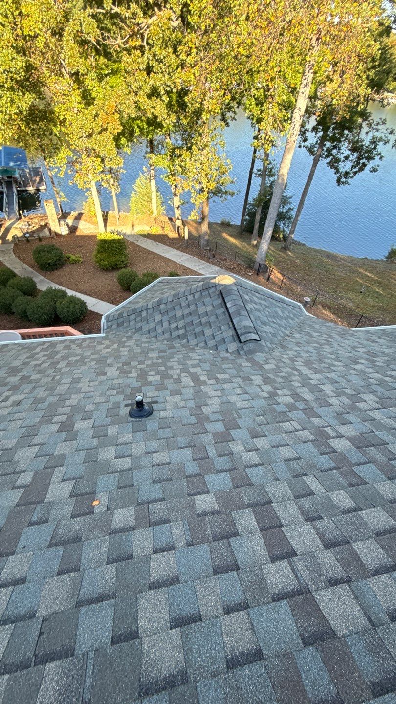 Seneca Lake Keowee Roof Replacement by Roofsters