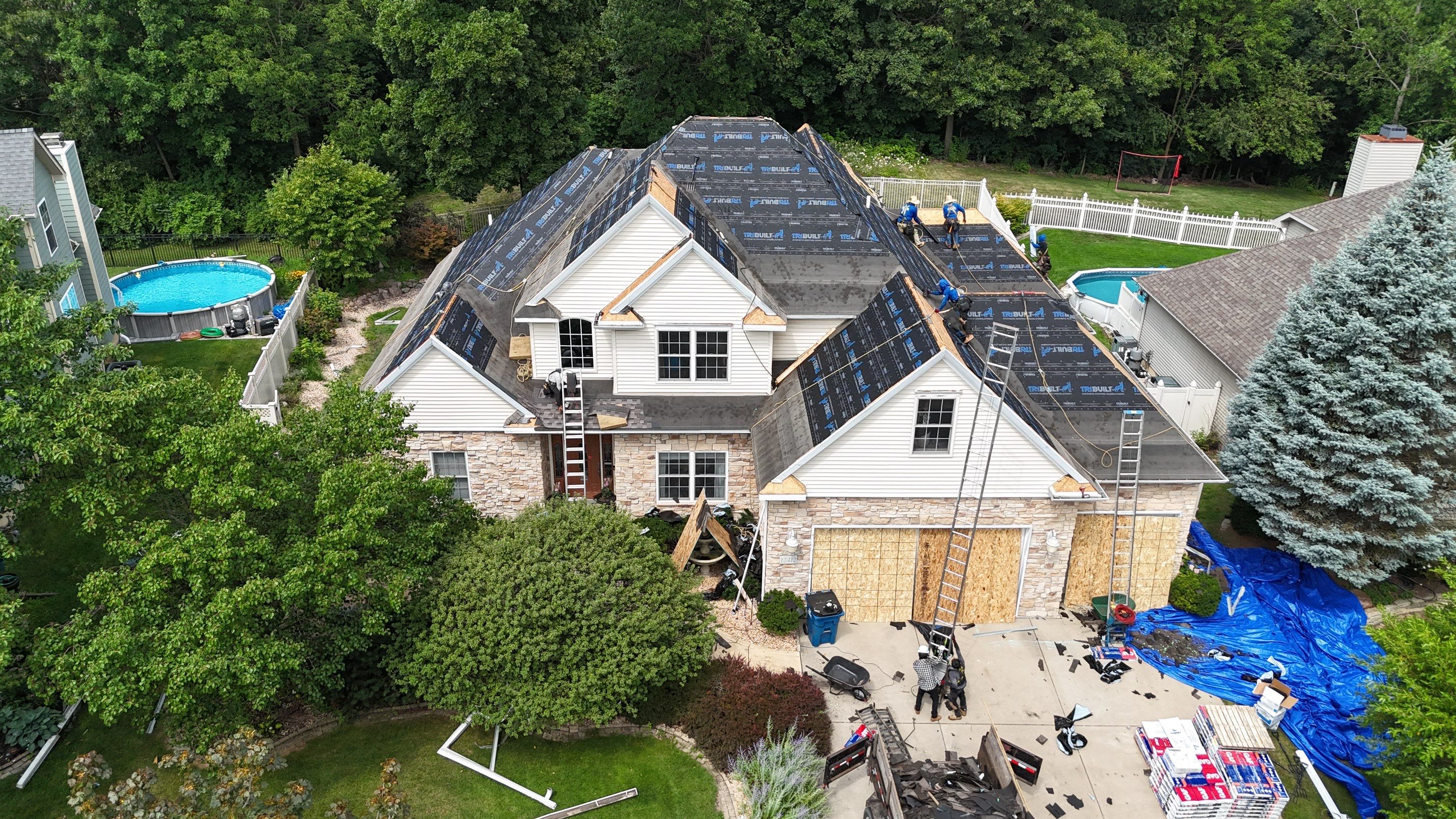 Roofing using GAF Weathered Wood by Optimal Home Improvement 