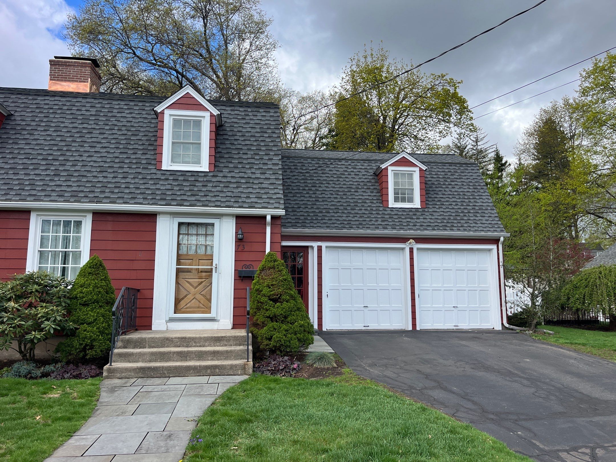 Show stopping shingles professionally and efficiently installed by DiGiorgi Roofing & Siding INC by DiGiorgi Roofing and Siding Inc