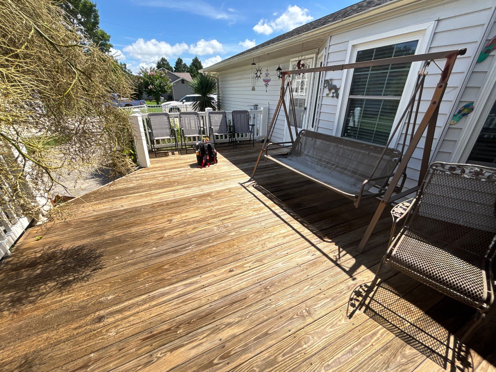 Wood Deck using Wood Sealant by DuraSeal