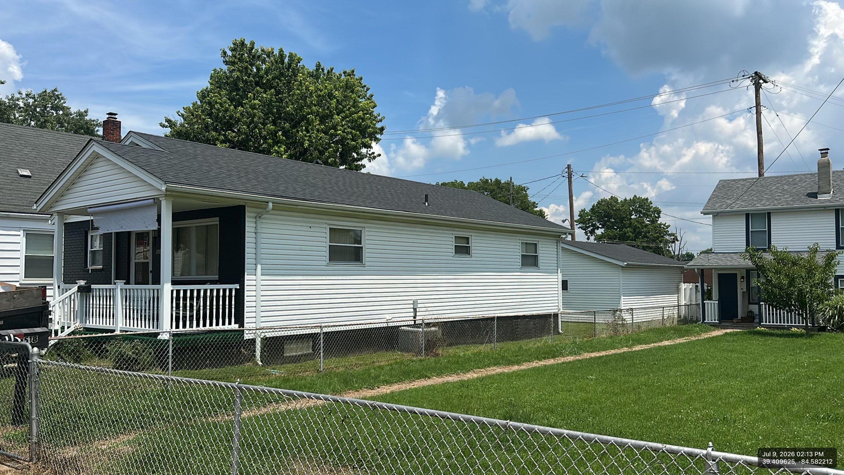 Residential Roof Replacement and Vinyl Siding Installation in Hamilton by XPRO ELITE LLC
