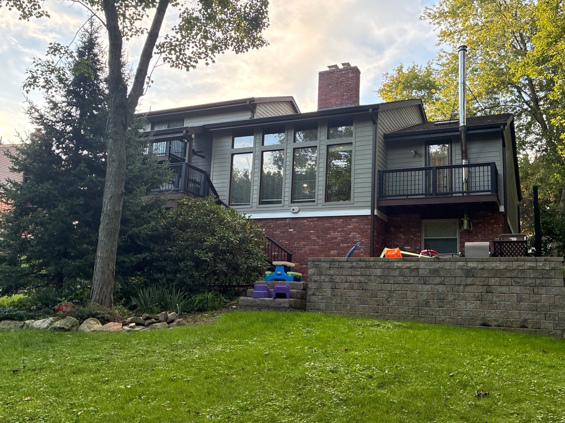 Home Siding Renovation Featuring James Hardie Monterey Taupe Siding by Ideal Siding Pittsburgh