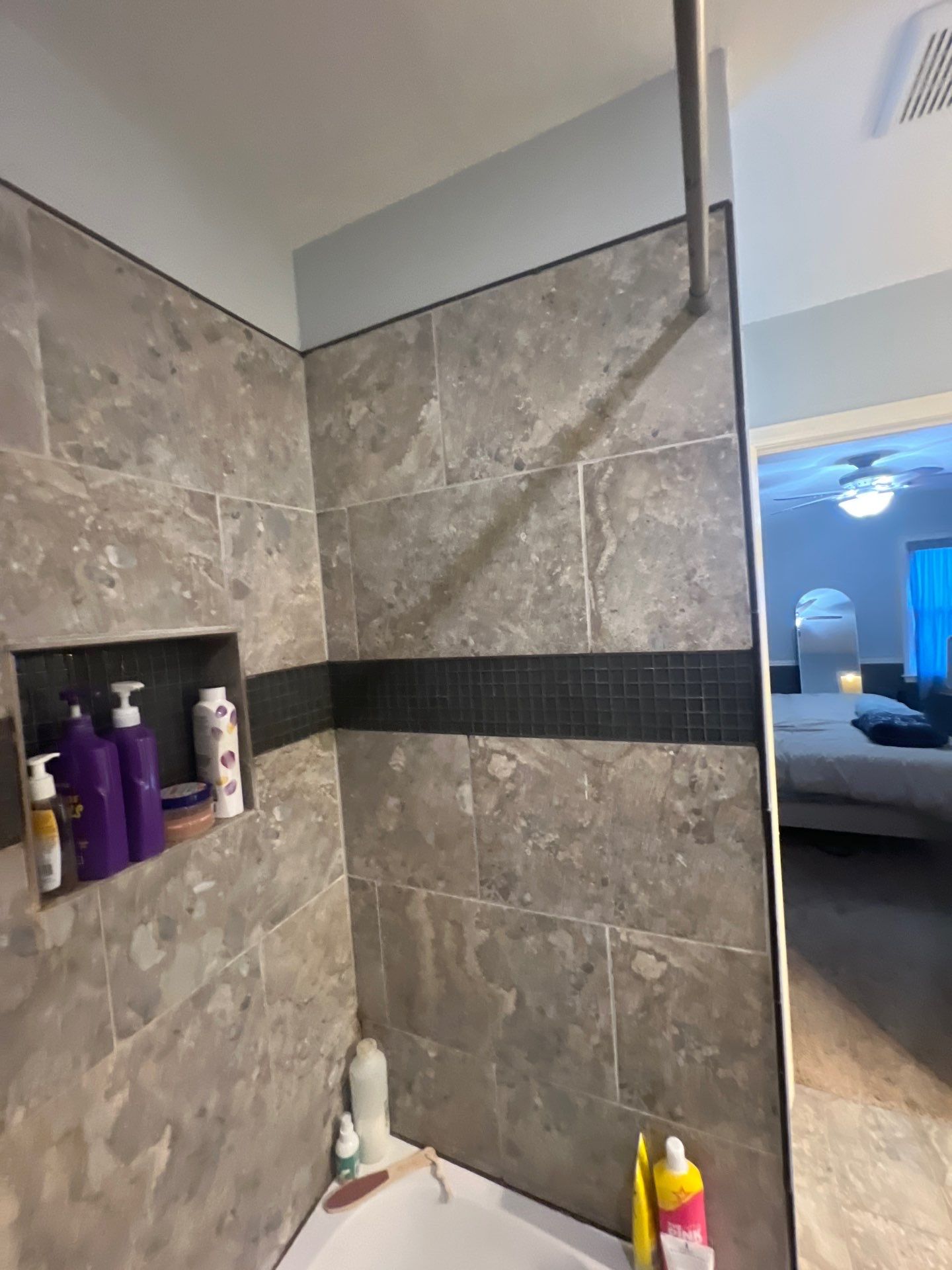 Bathtub Replacement with Onyx by The Shower Company