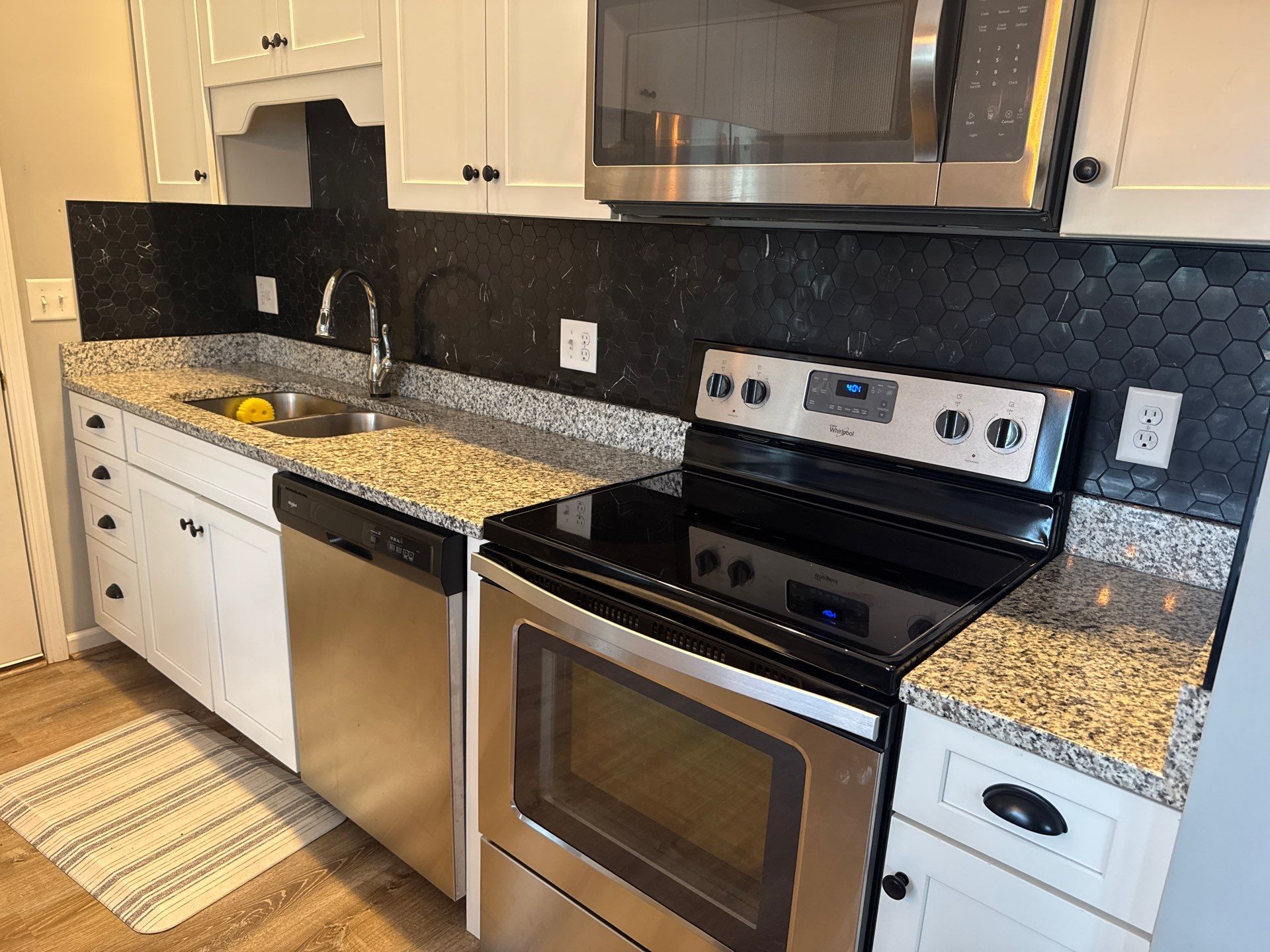 Backsplash by Farmer Home Solutions