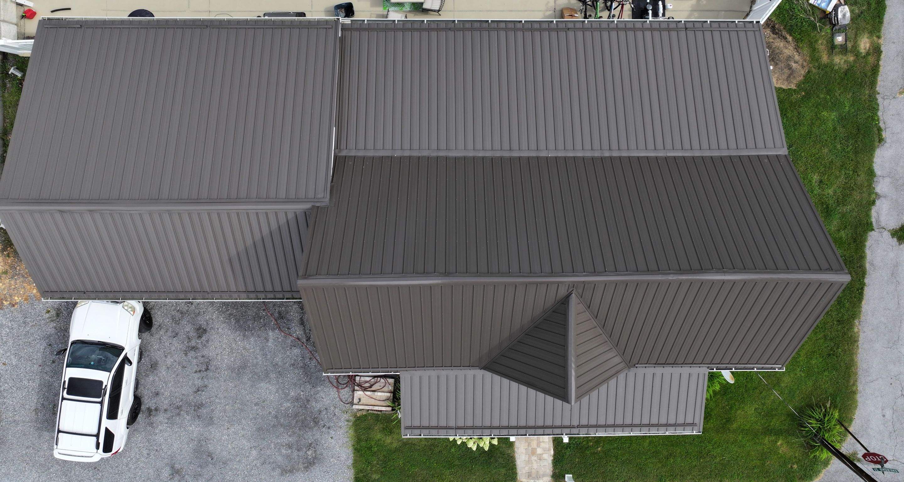 Perry Residence by Omnia Roofing